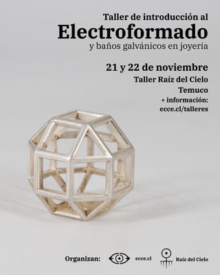 Poliedro geométrico electroformado en acabado blanco